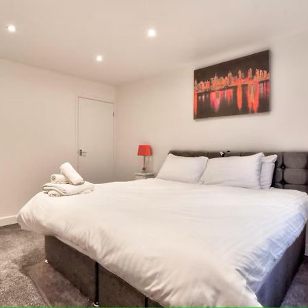 Amazing Beautiful King Size Bedroom 1 - Heybridge  외부 사진